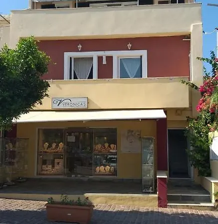 Mandola - Beachside Skala (Kefalonia)