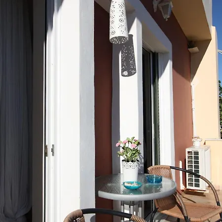 Mandola - Beachside Apartament *
