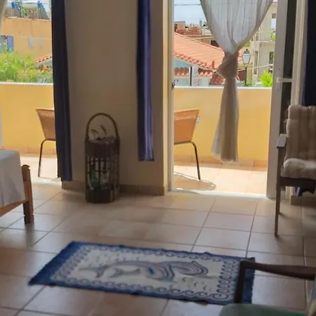 Mandola - Beachside Apartment Skala (Kefalonia)