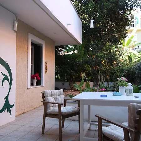 Mandola - Beachside Skala (Kefalonia)